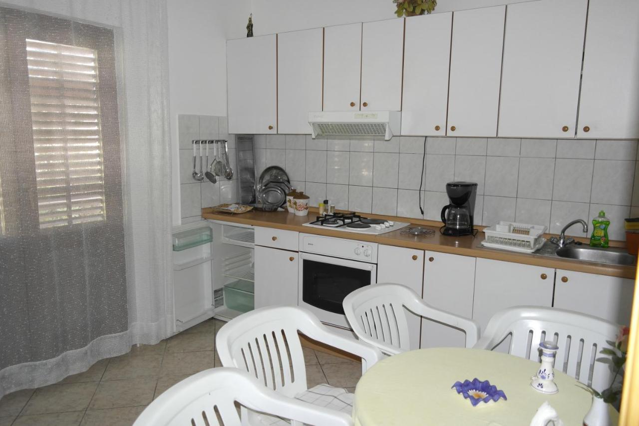 Nikica Apartamento Baška Voda Exterior foto